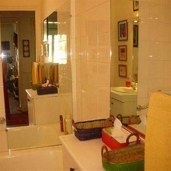 Bed & Breakfast Tour Montparnasse Paris